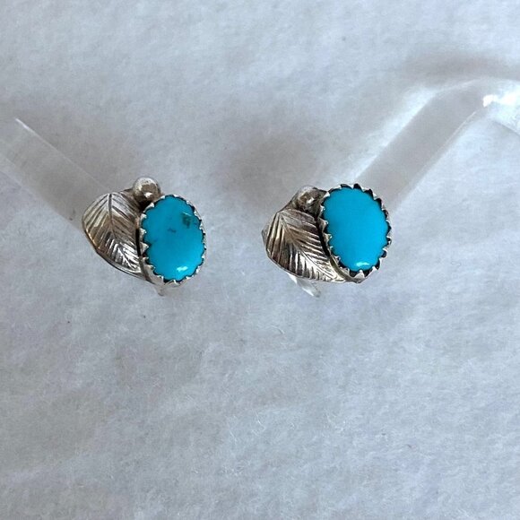 VTG Sterling Silver 925 Dainty Southwest Style Oval Turquoise Leaf Stud Earrings - Picture 11 of 16